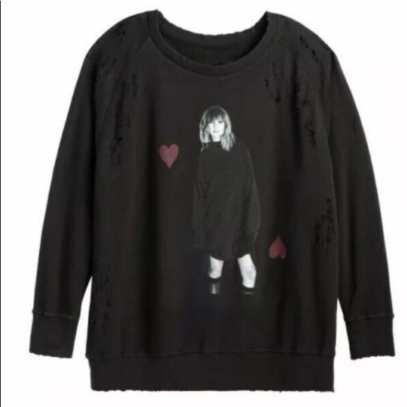 🌺SOLD🌺Taylor Swift distressed oversized - Picture 5 of 5